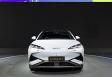 BYD перевершує Tesla як найбільшого у світі продавця електромобілів