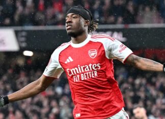 Arsenal enfrenta lobos em confronto crucial da Premier League