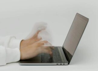 Aggiorna la tua email: accesso illimitato alle firme professionali ora a soli $ 39