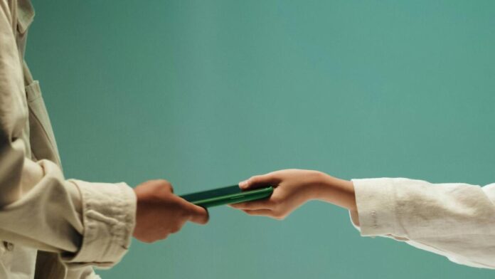 9d8dd6ec-05d1-4975-aac2-13ba71cb7689