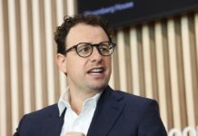 Anthropic Створює Політичний Дійсний Комітет для Впливу на Регулювання ІІ